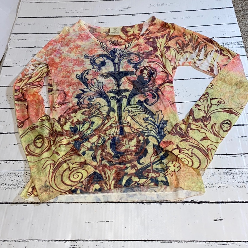 The Balance Collection By Marika Long Sleeve Size Small V-Neck Top Size Small